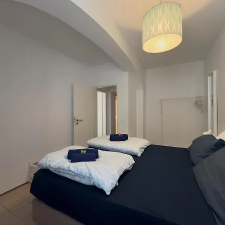 Apartamento Modern 50sqm Sleeps 4 Free Parking *