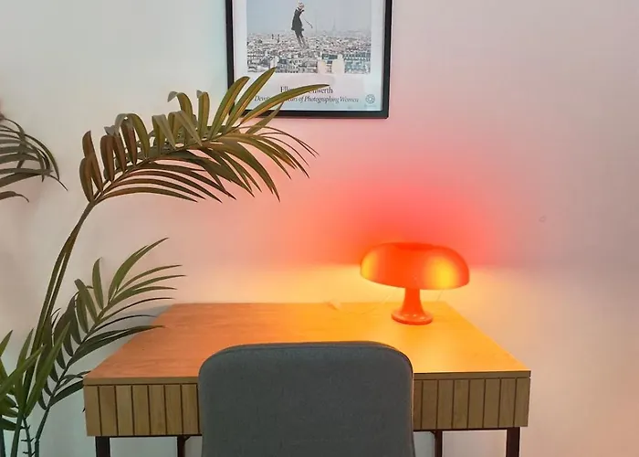 Modern 50sqm Sleeps 4 Free Parking * Berlín