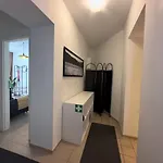 Apartamento Modern 50sqm Sleeps 4 Free Parking