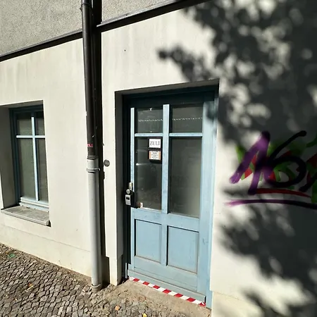 Modern 50sqm Sleeps 4 Free Parking Berlin