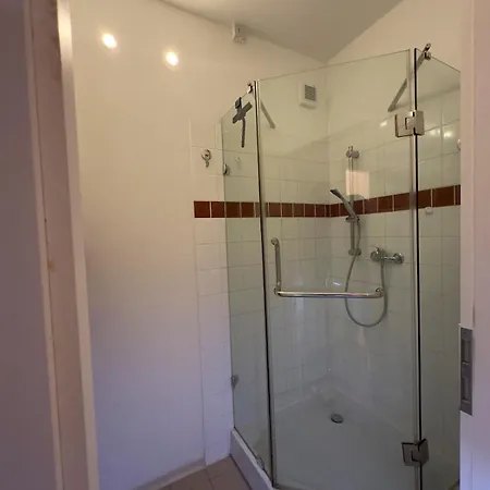 Appartement Modern 50sqm Sleeps 4 Free Parking Berlin